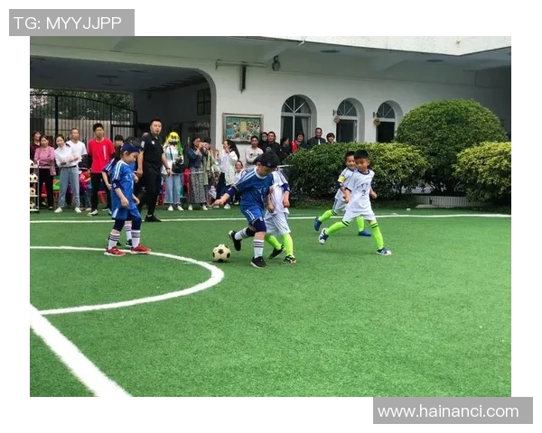 从童年到绿茵巨星足球星童照展现成长蜕变之路 从童年到绿茵巨星足球星童照展现成长蜕变之路